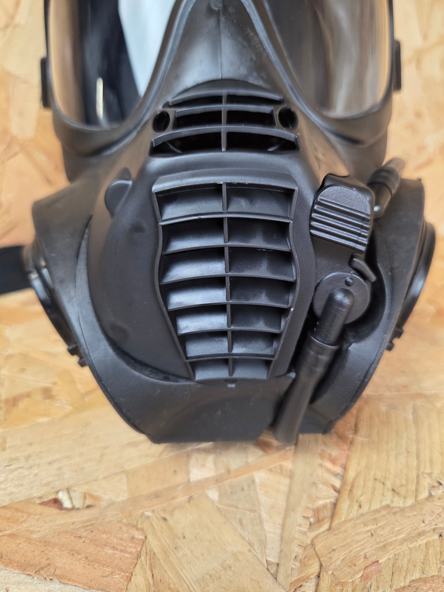 Avon General Service Respirator GSR - Size 4 New