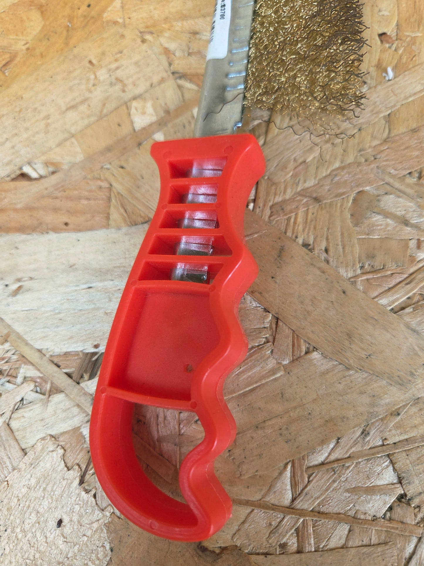 Hand Wire Brush - Paint & Rust Remover