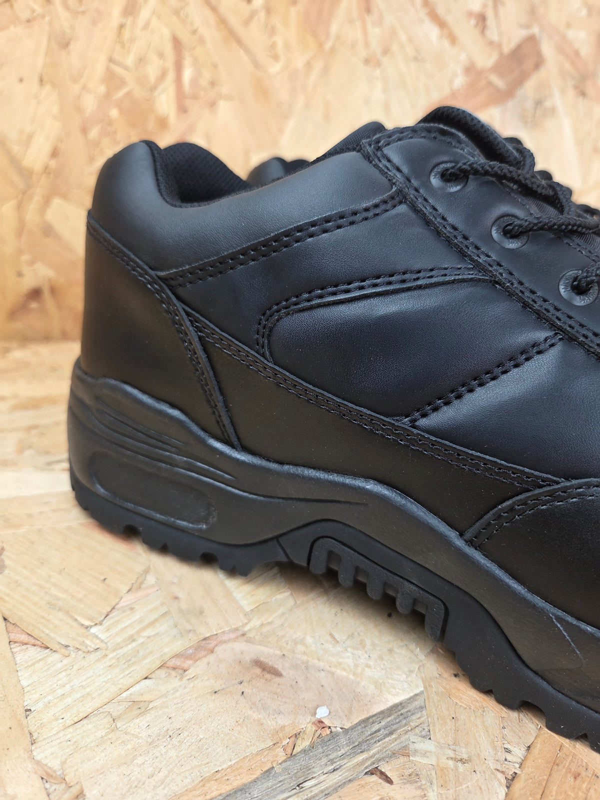 Magnum Royal Mail Leather Safety Shoes - Black Steel Toe