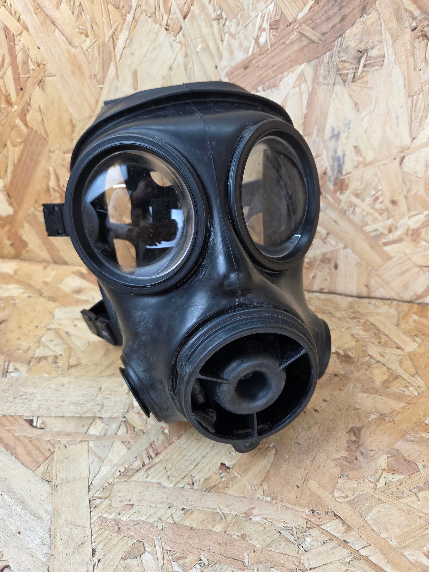 British Army S10 Respirator Gas Mask 1989 size 2 - Last One*