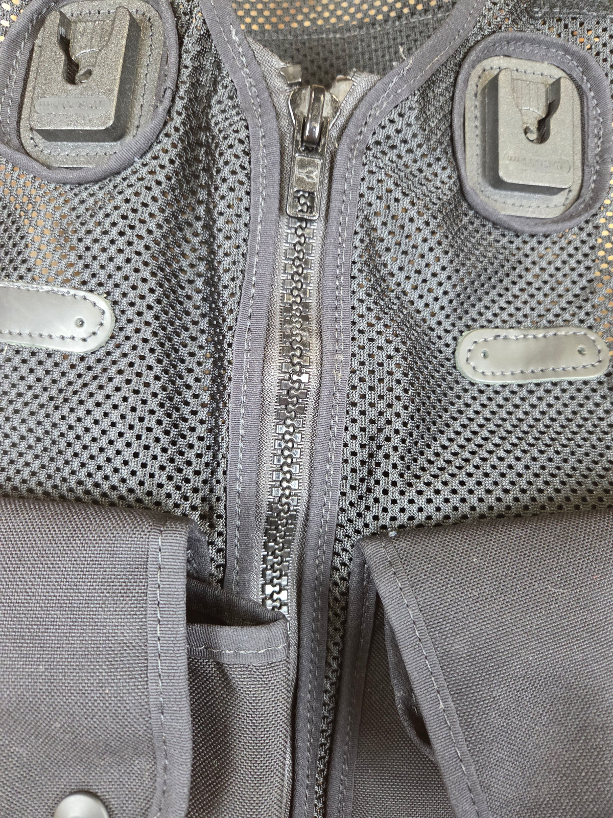 Tactical Vest With Kilickfast Docks - Black