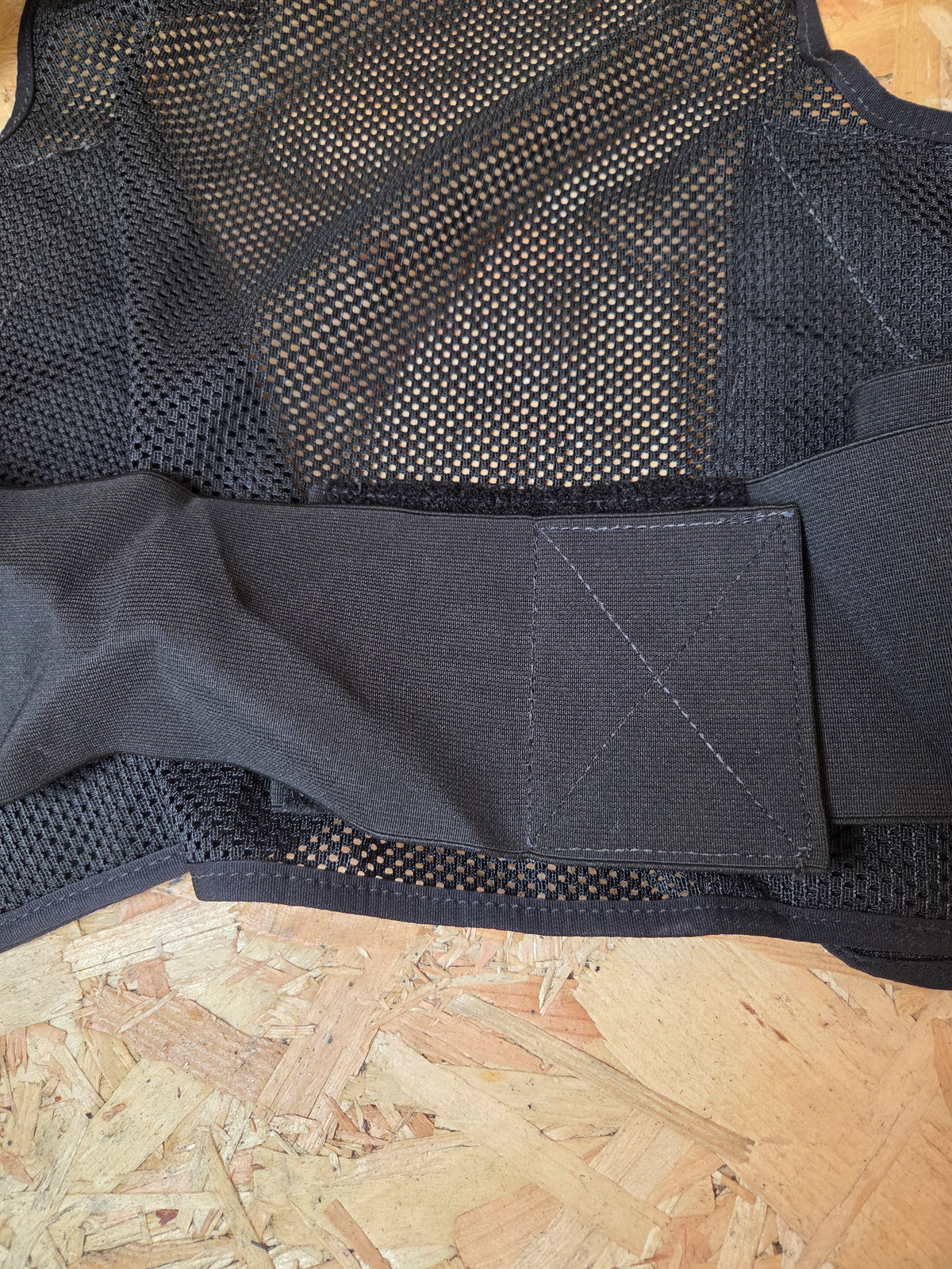 Tactical Vest With Kilickfast Docks - Black