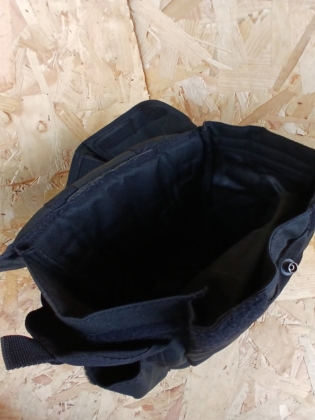 Genuine Avon Respirator Gas Mask Haversack - Black Carry Bag