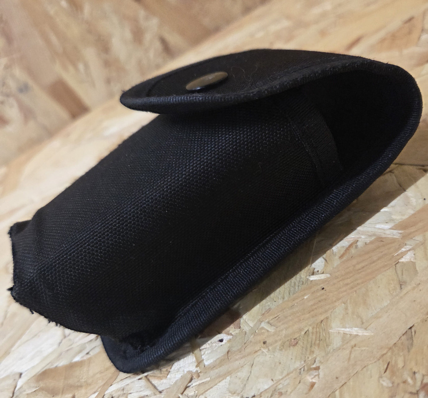 British Police Klickfast Leg Restraints With Pouch