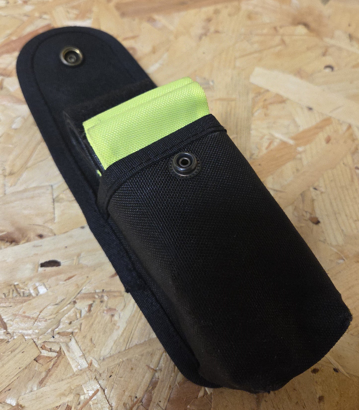 British Police Klickfast Leg Restraints With Pouch