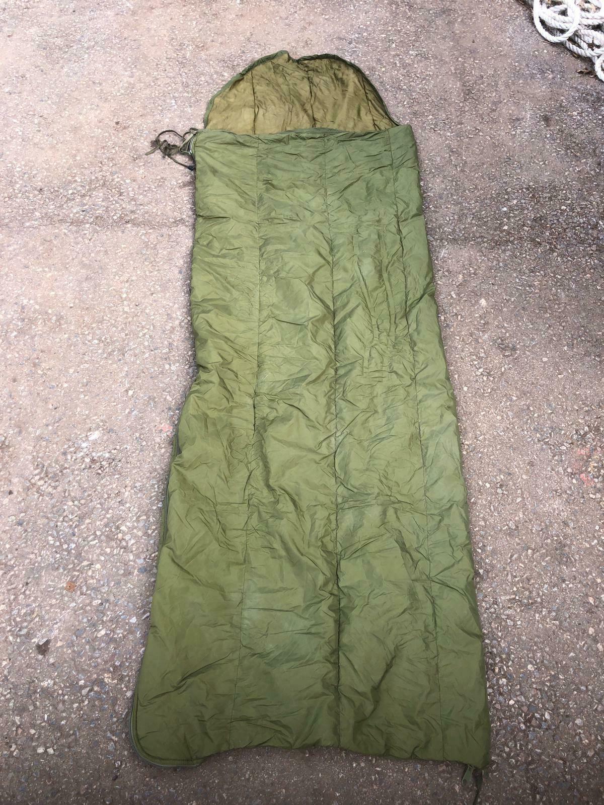 Genuine Grade 1 British Army Jungle Sleeping Bag Camping + Stuff Sack ...